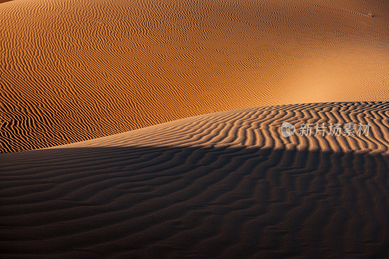 沙子和Erg Chebbi沙漠，Merzouga，摩洛哥，北非